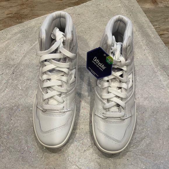 Sneakers - Picture 4 of 4